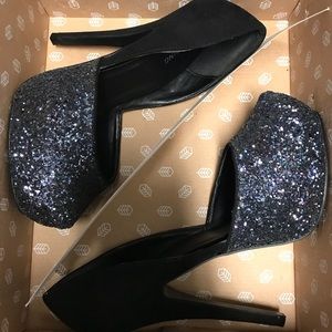 Women’s clothes, shoes & more! 👅